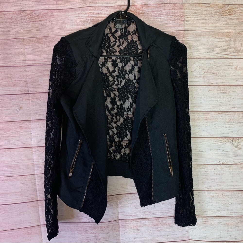 Red Snap Lace Long Sleeve Light Jacket‎ Jr Small